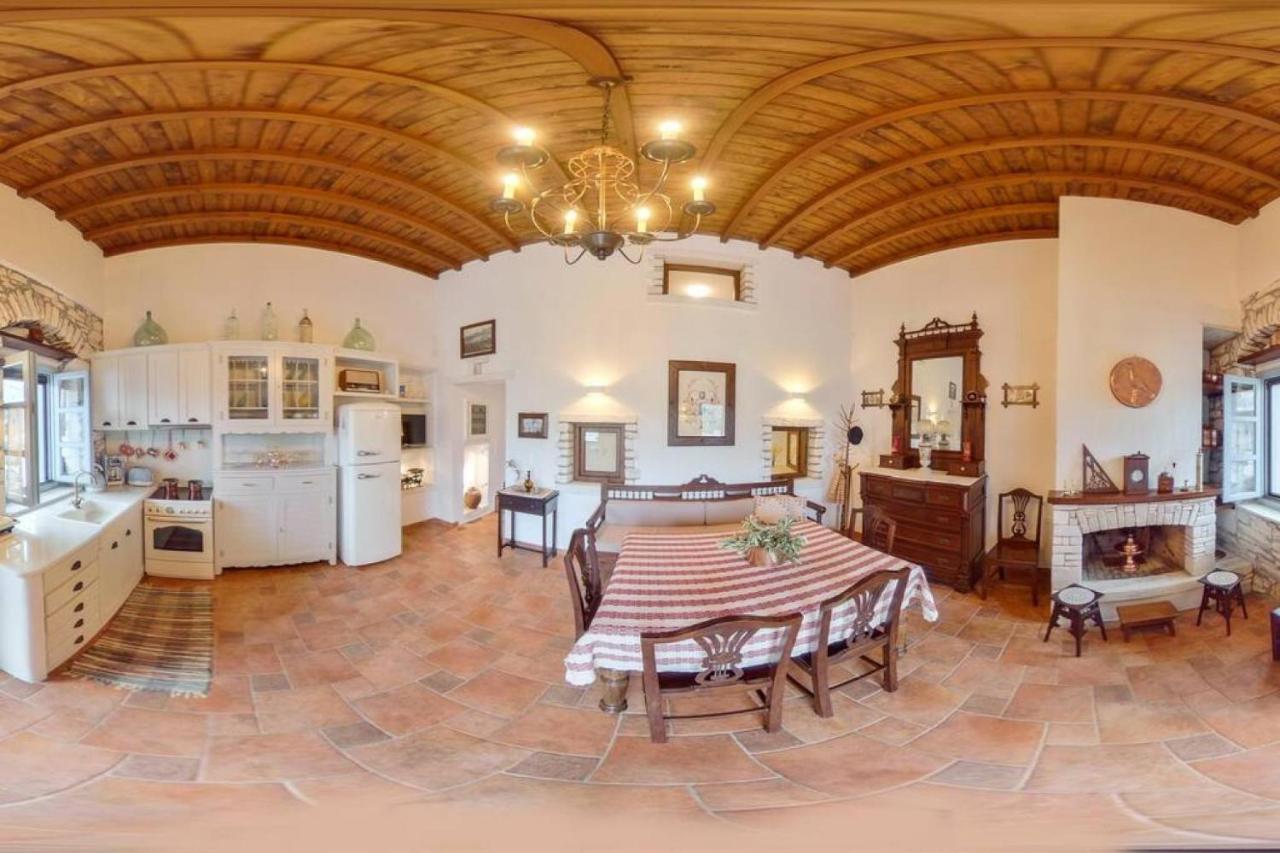 Traditional Inn Pirethron Apérathos エクステリア 写真